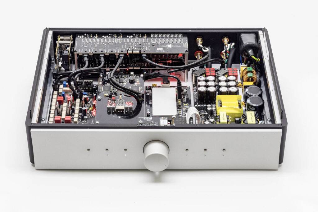 Mola Mola Goes All-In-One With the Kula Integrated Amplifier ...