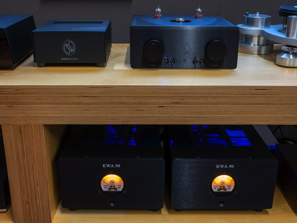 Modwright Ls99 Review: A ModWright Stack—LS 99 Balanced Tube Preamp | KWA 99 ...