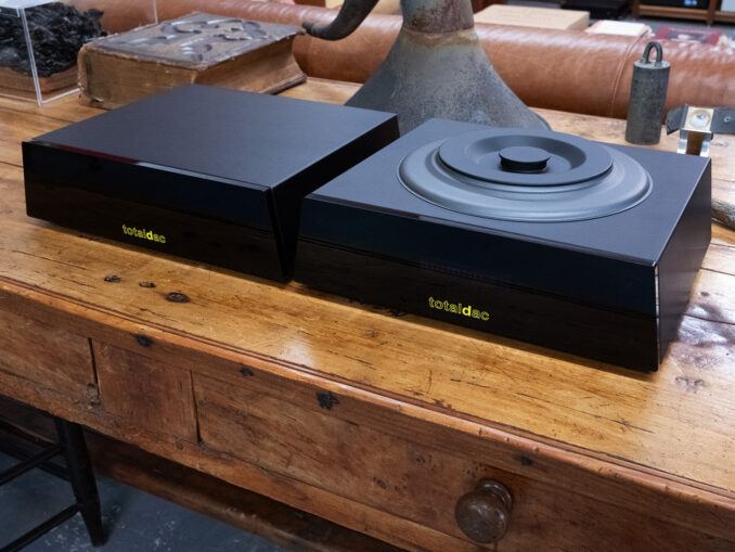 totaldac-d1cd-streamer.cover2